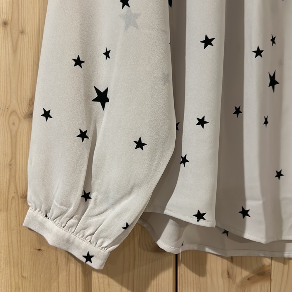 Loft Outlet Blouse - Picture 2 of 2